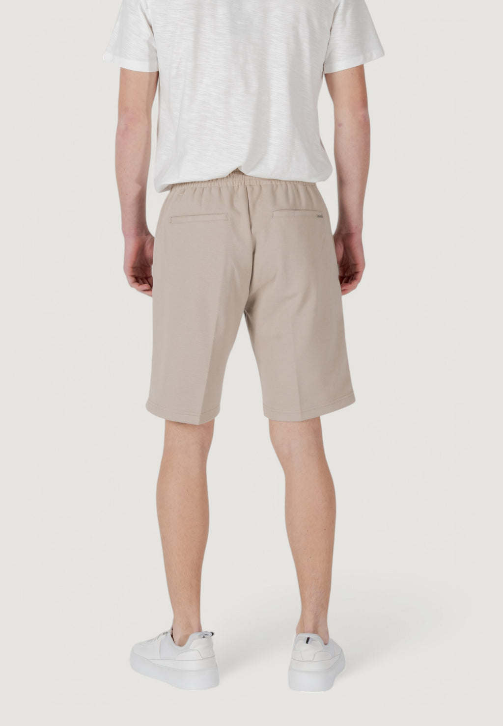 Bermuda sportivi Antony Morato CARROT FIT WITH LOGOED METAL BADGE