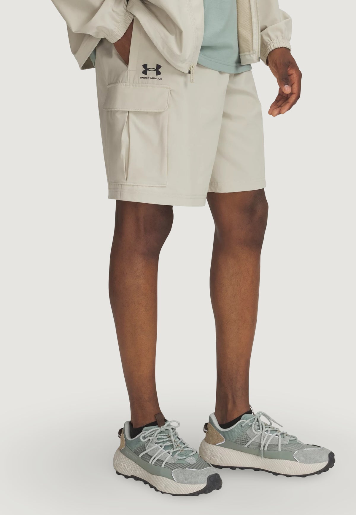 Bermuda sportivi Under Armour UA VIBE WOVEN CARGO SHORT
