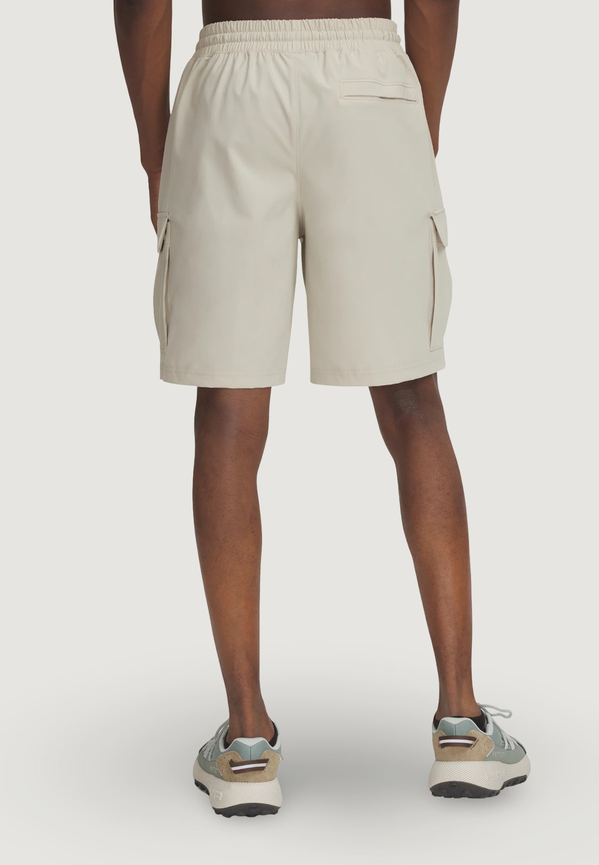 Sports Bermuda shorts Under Armour UA VIBE WOVEN CARGO SHORT