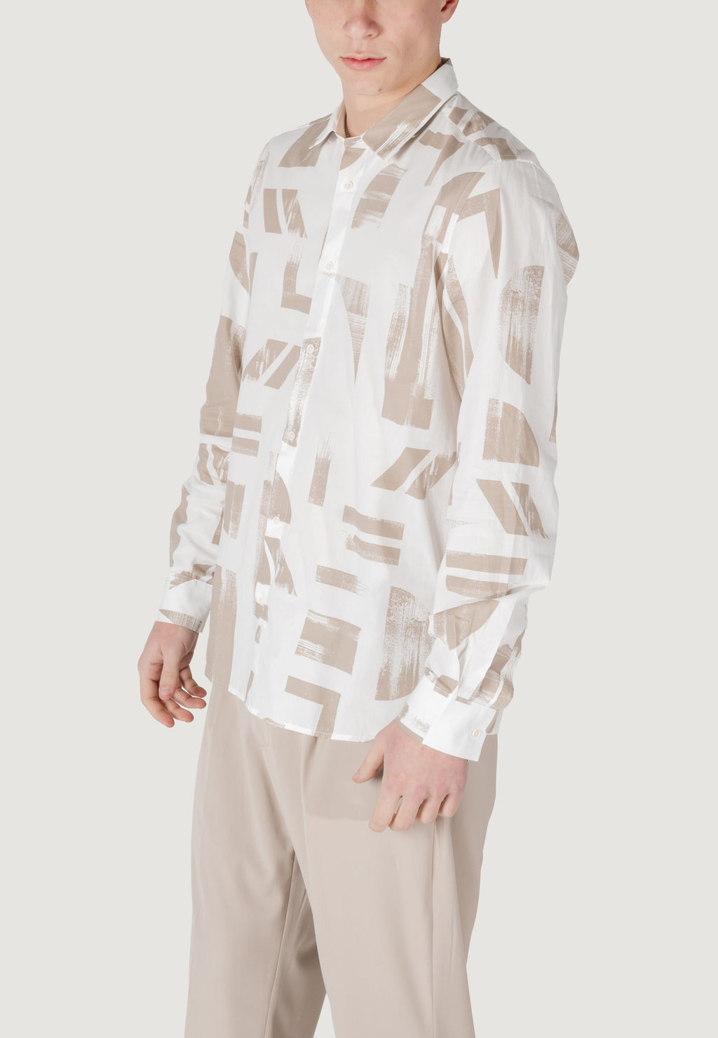 Camicia manica lunga Antony Morato BARCELONA REGULAR STRAIGHT FIT WITH LOGOED METAL BADGE