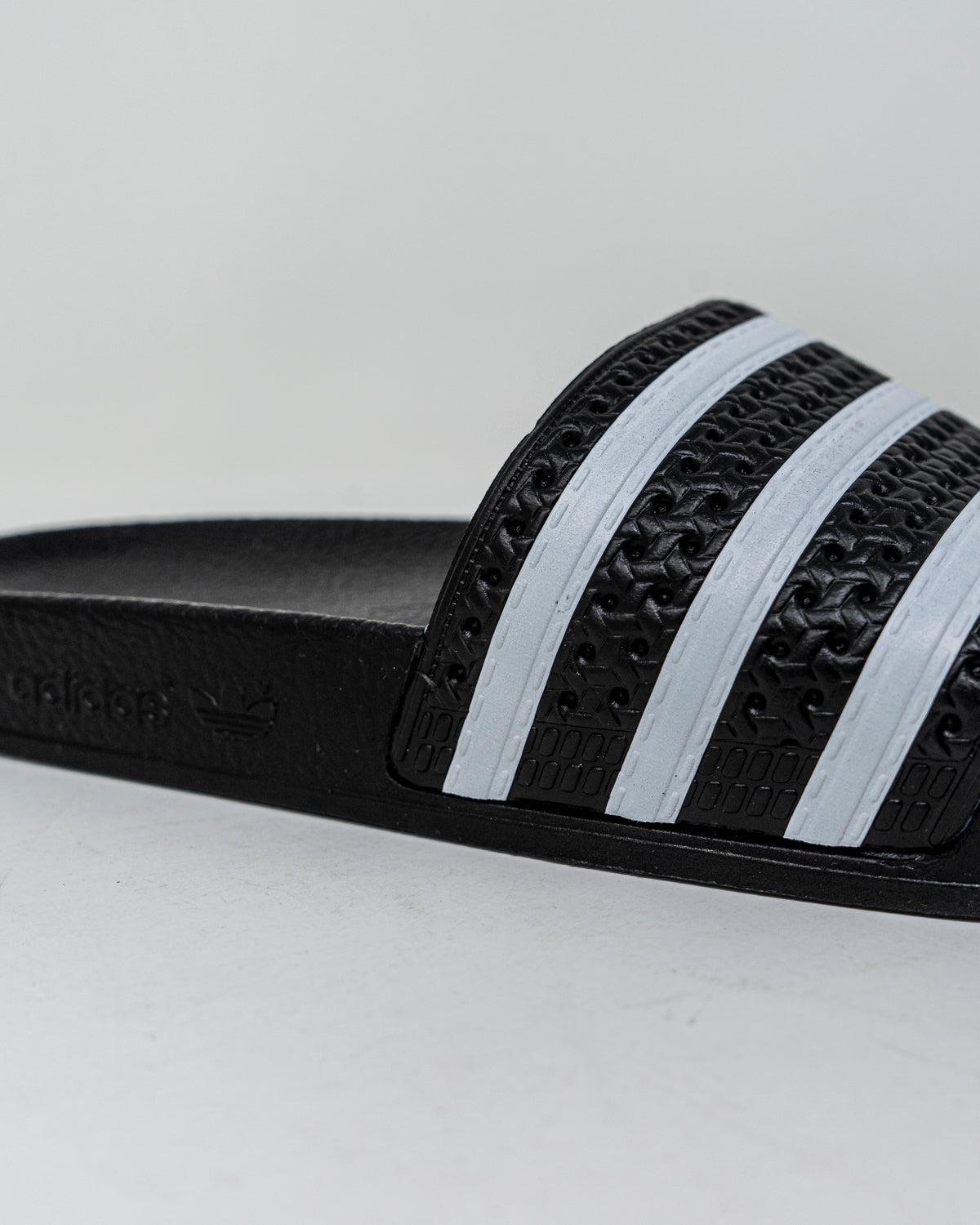  Adidas Originals ADILETTE 280647