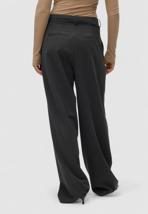 High waist trousers Vero Moda VMSILJE MW WIDE PINSTRIPE PANTS