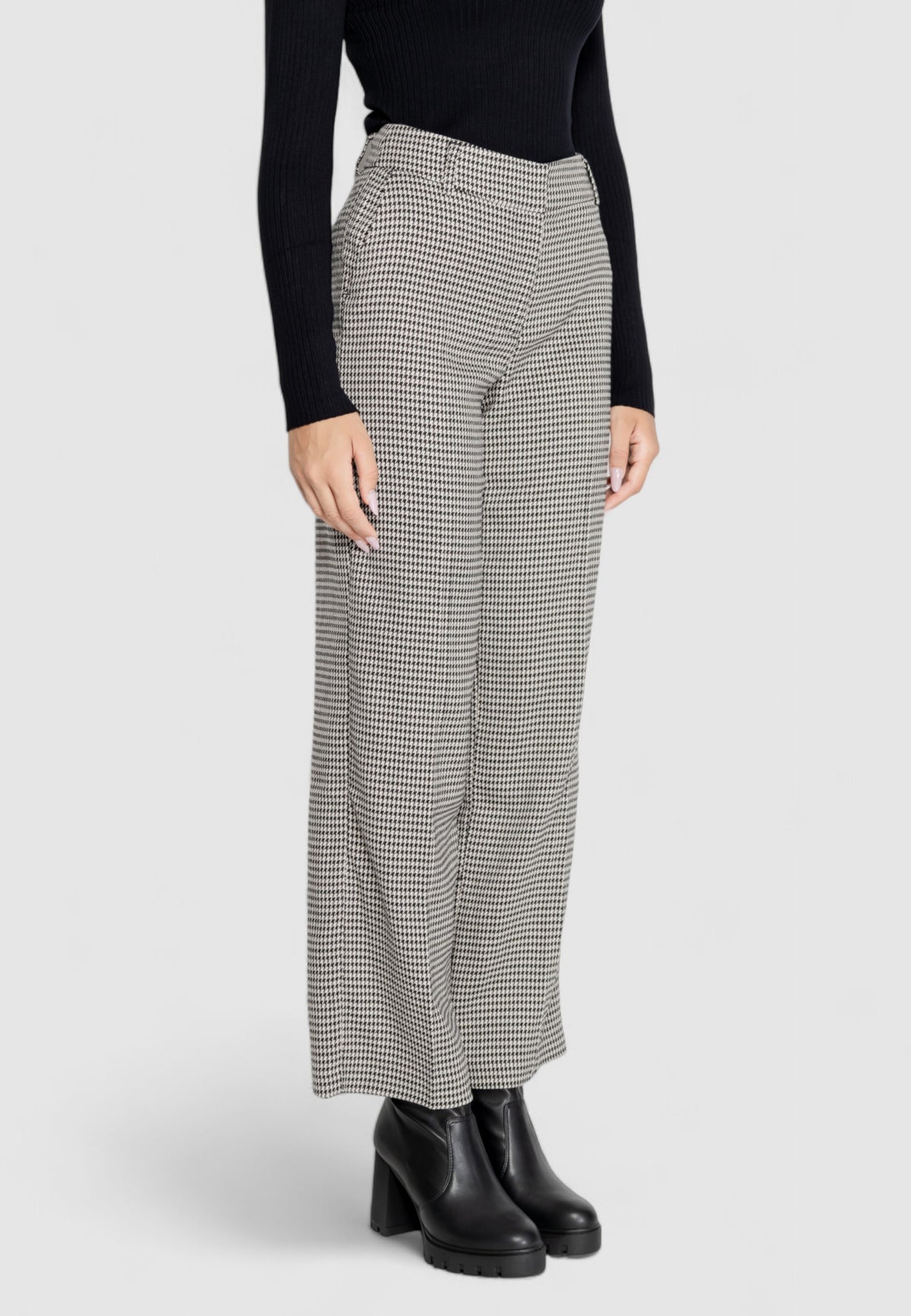 Pantaloni bootcut Only ONLLETTIE MW STR CHECK PANT TLR