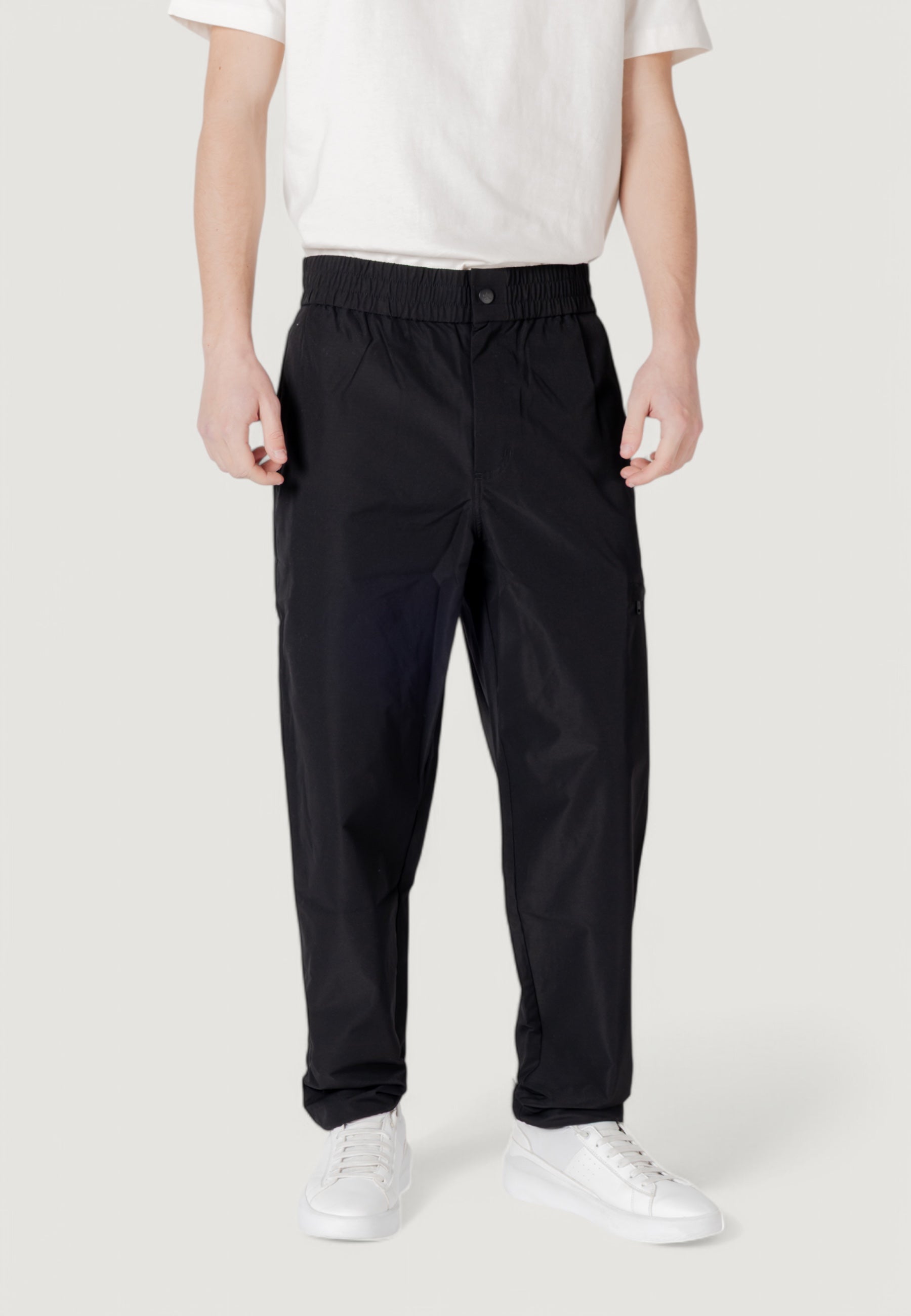 Pantaloni regular / comfort Calvin Klein Jeans TRACK PANT