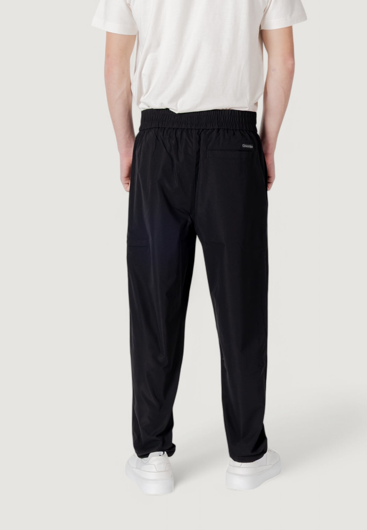 Pantaloni regular / comfort Calvin Klein Jeans TRACK PANT