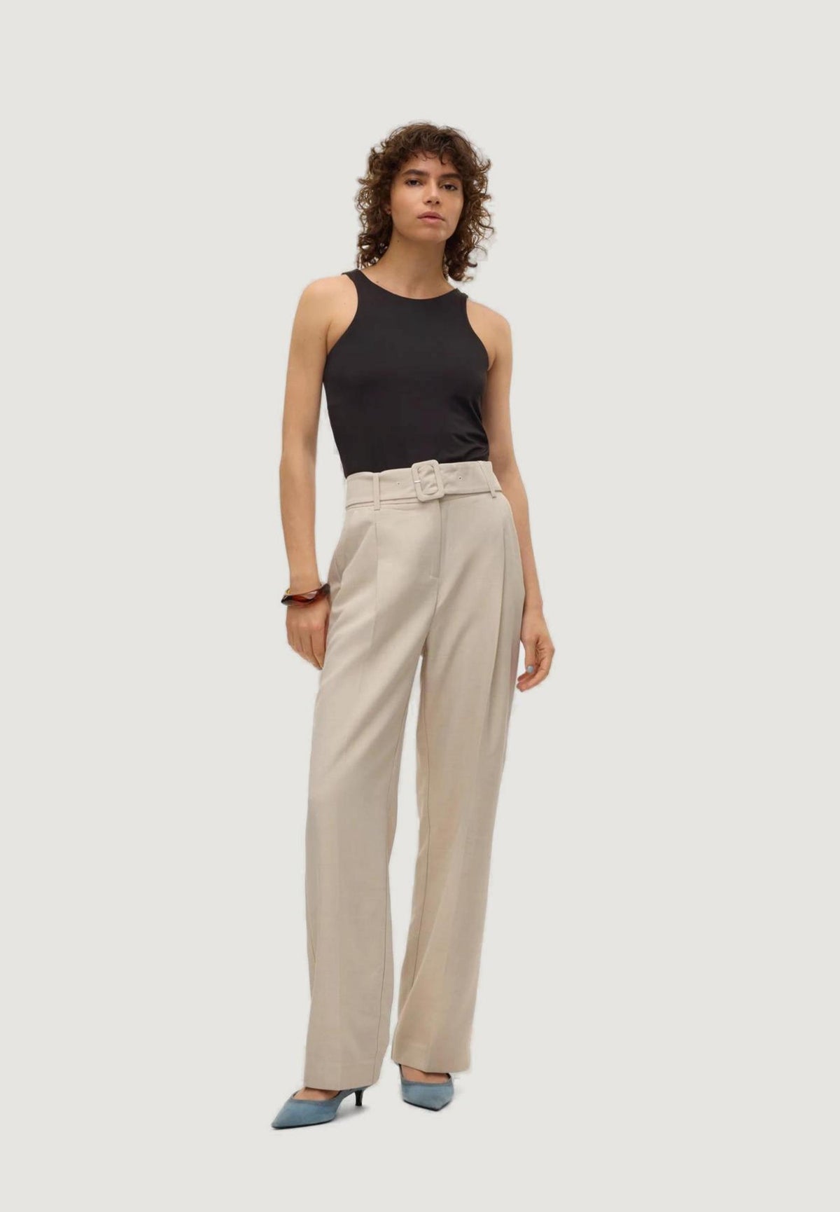Pantaloni regular Vero Moda Vmnancy Hw Straight Belt