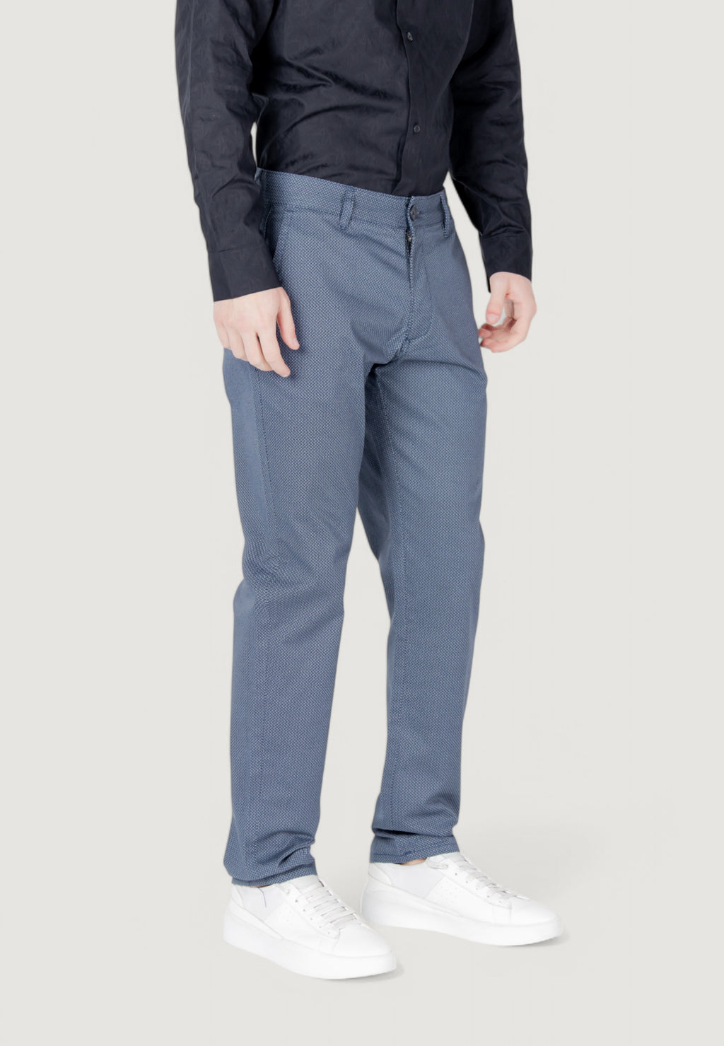 Pantaloni slim Armani Exchange XM000626 AF13183
