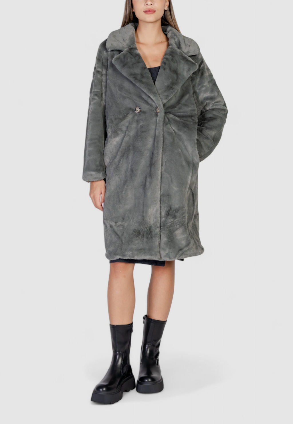 Ecologic fur coats Ichi IHHAYA JA