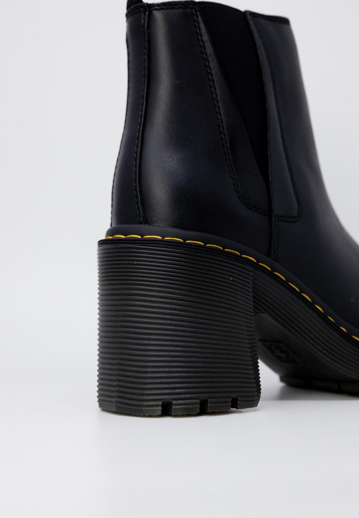 Scarpe con tacco Dr. Martens SPENCE BLACK SENDAL