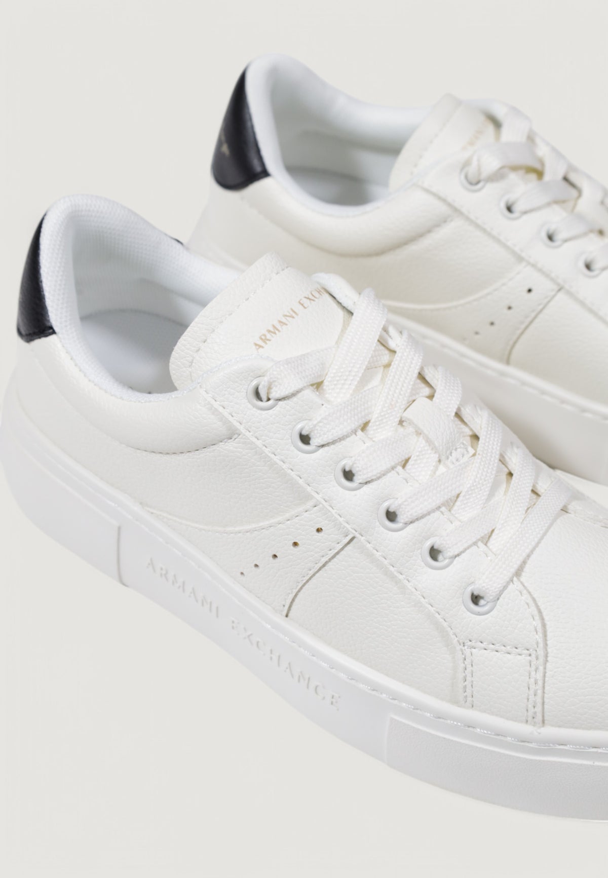 Sneakers Armani Exchange XDX179 XV930