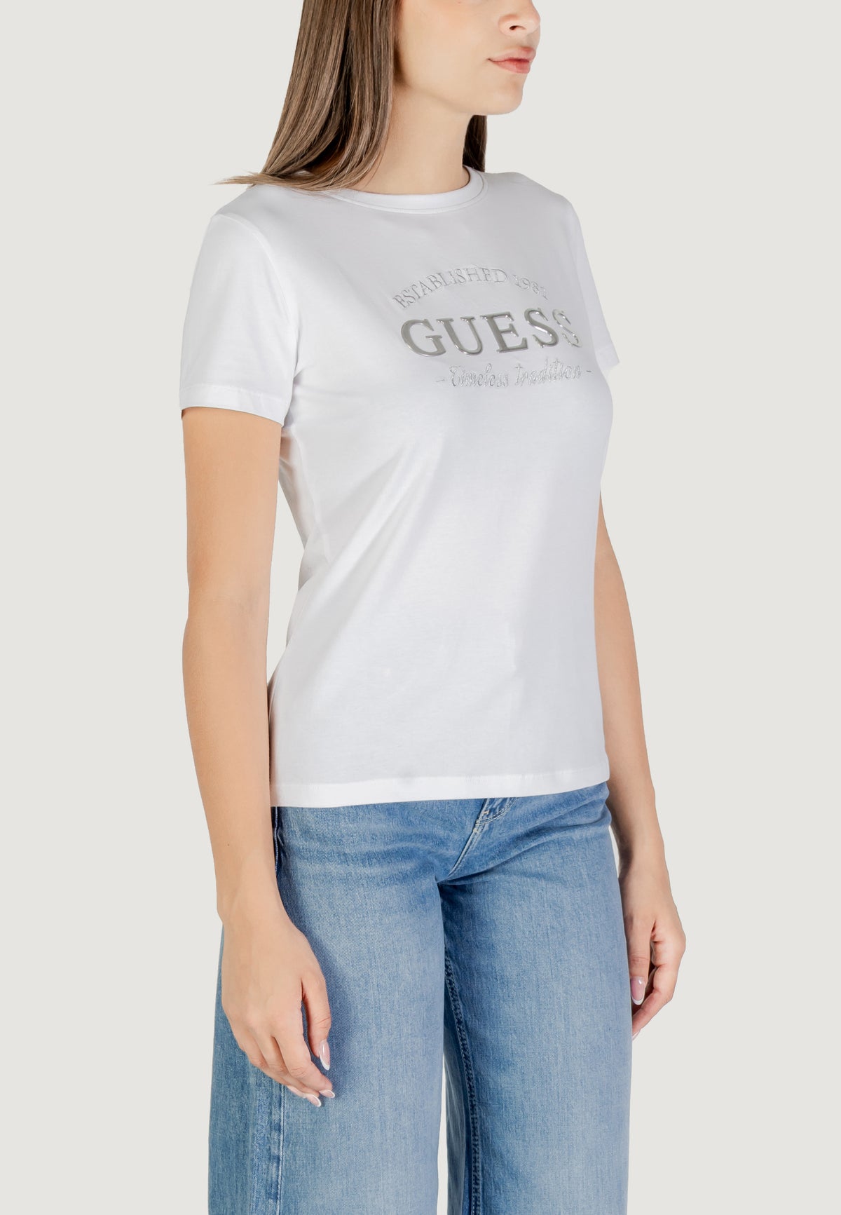 T-shirts Guess Active NINA SS CN T-SHIRT