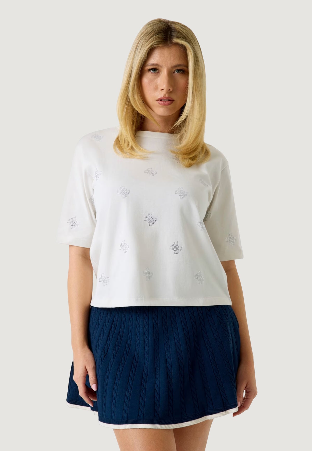 T-shirt Guess Active SILVY 4G SS CN T-SHIRT