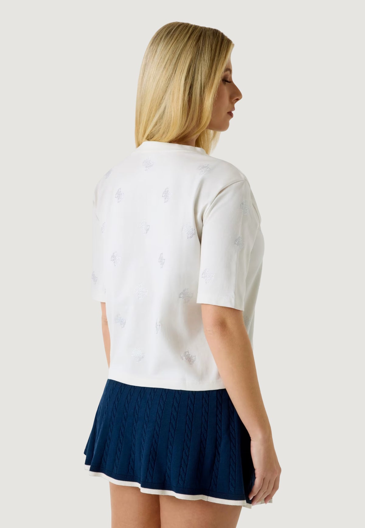 T-shirt Guess Active SILVY 4G SS CN T-SHIRT