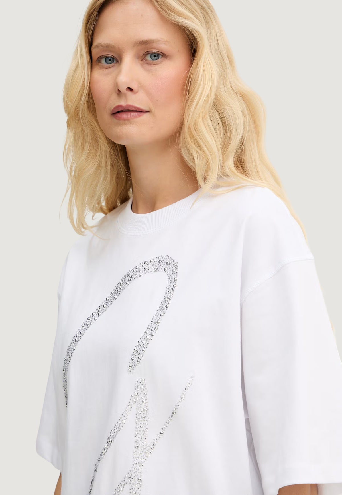 T-shirt Guess SS CN MAXI G STUDS TEE