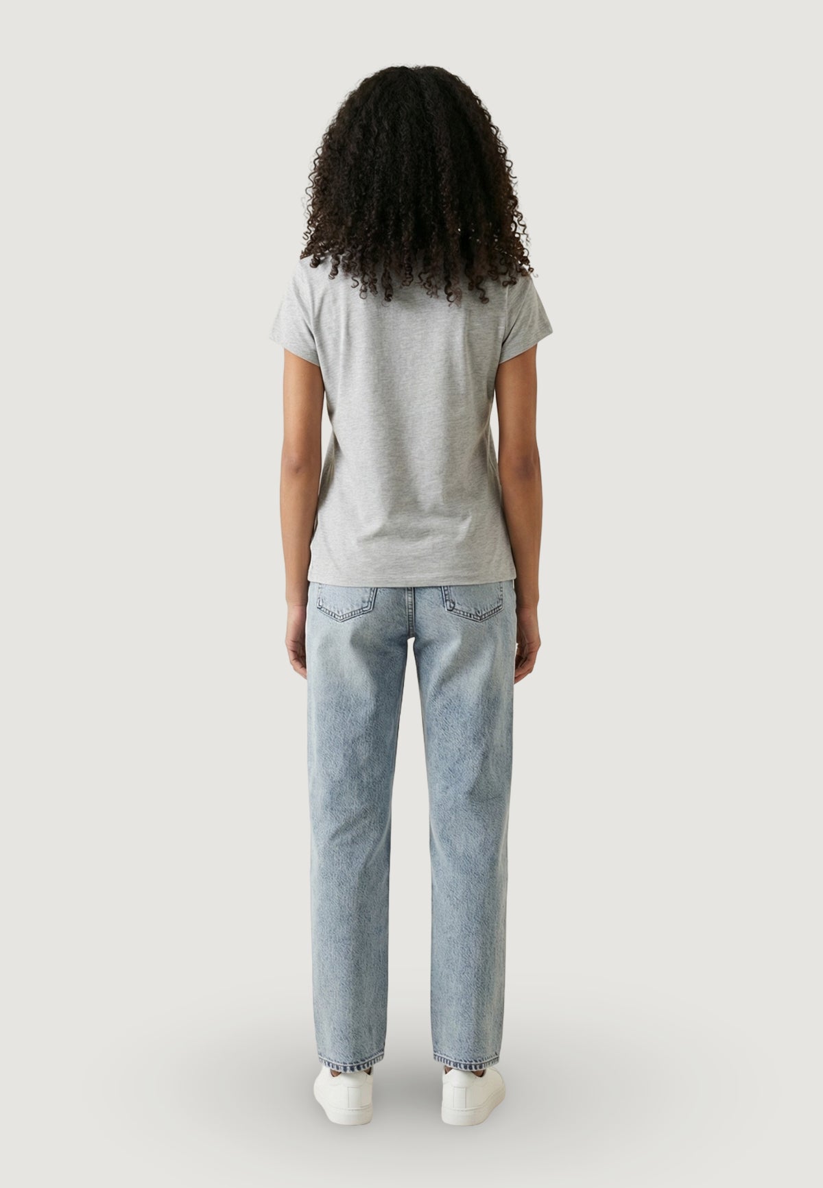 T-shirts Guess W2YI44 J1314