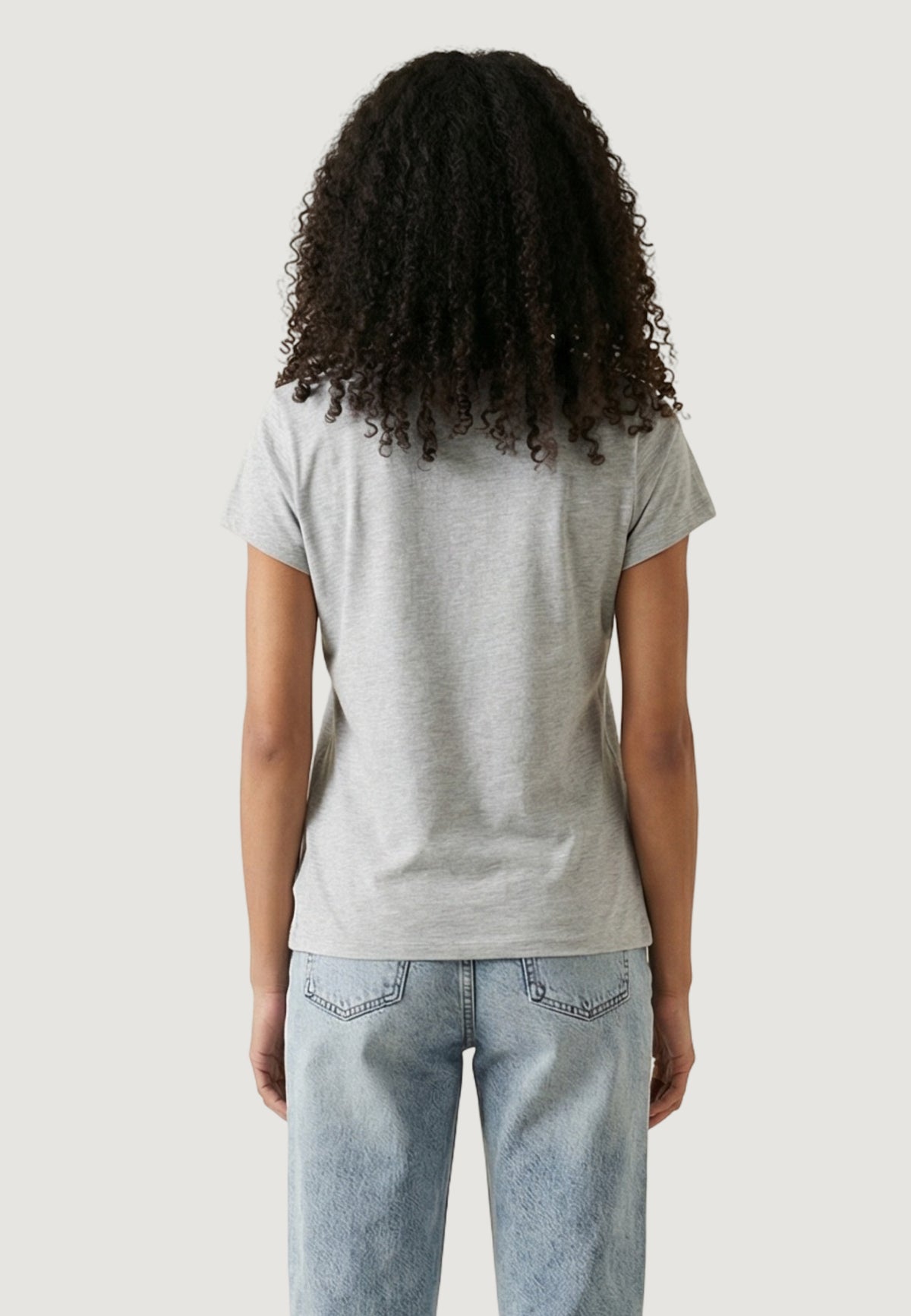 T-shirts Guess W2YI44 J1314