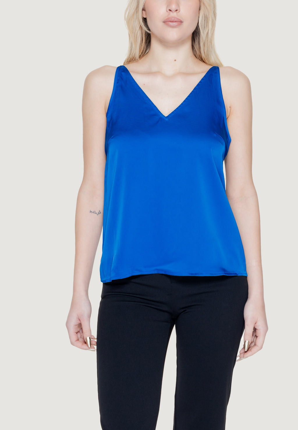 Top Vila Clothes VIRAVENNA V-NECK STRAP TOP/DC